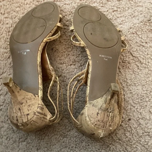 New York Transit ladies sandals. Excellent condition - Picture 4 of 5